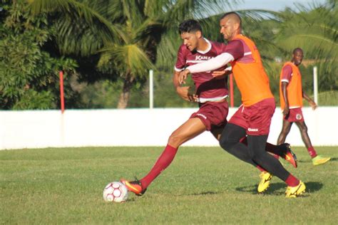 URT Contrata Experiente Zagueiro Ex Chape E Sport Para Elite Do Mineiro