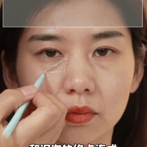 This Tiktok Viral Triangle Concealer Hack Can Give You Facelift Like