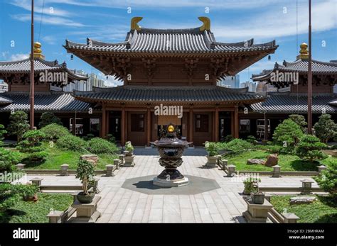 Temple Building At Buddhist Chi Lin Nunnery In Hong Kong Stock Photo