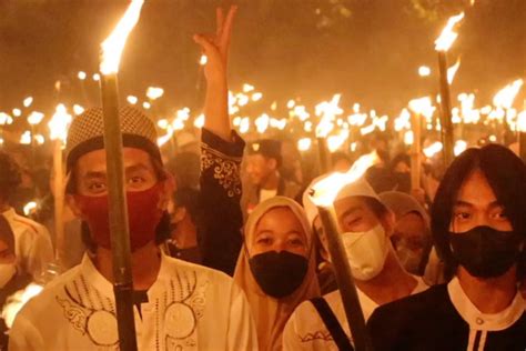 Pontianak Gelar Pawai Obor Sambut Bulan Suci Ramadhan ANTARA News