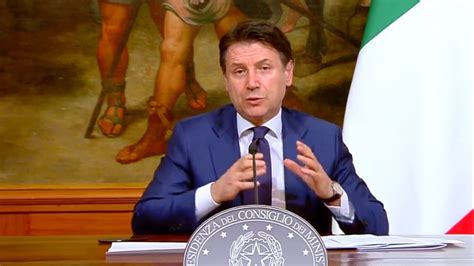 Fase due Conte presenta il nuovo decreto in diretta tv Ma non sarà