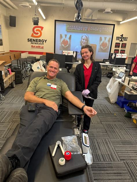 Frequent flyers are debating the true roundtrip meaning for miles 19