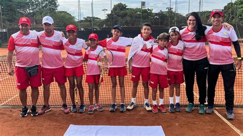 Tenis del Atlántico se destaca en el Torneo Nacional