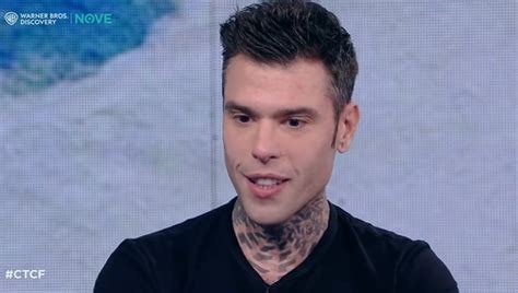 FEDEZ a CHE TEMPO CHE FA la salute mentale è una emergenza di cui