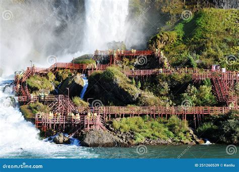 Hiking Trails in Niagara Falls, New York, USA Stock Image - Image of ...