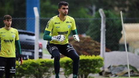 Caldense Anuncia Novo Goleiro Para Temporada 2021 Damasceno Pede Para