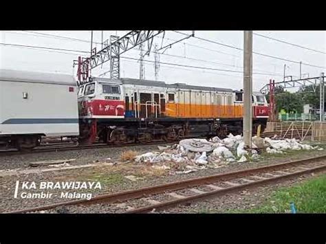 Nonton Kereta Api Melintas Langsung Di Stasiun Tambun Bekasi Youtube