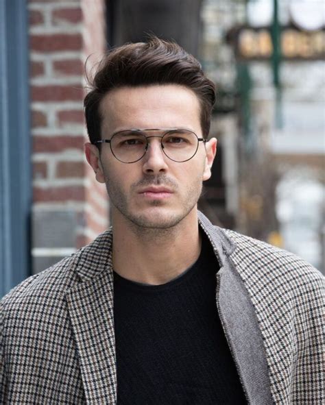 The Eyewear Guide The Best Men S Eyeglasses Of 2022 Artofit