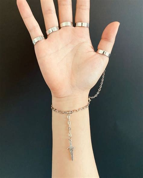 Five Finger Chain Ring Atelier Yuwaciaojp