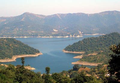 Gobind Sagar Lake Bilaspur Himachal Pradesh