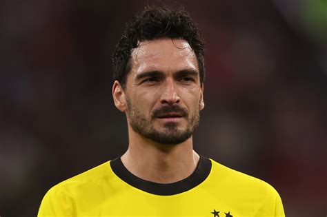 Bvb News Und Ger Chte Mats Hummels L Uft Nochmal Vor Der Gelben Wand Auf