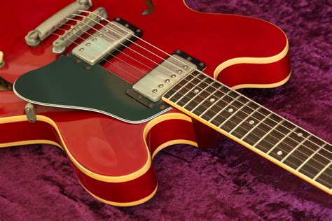 Twangcentral Guitars — 1990 Gibson Dot Inlay Es335 Cherry Red Sold