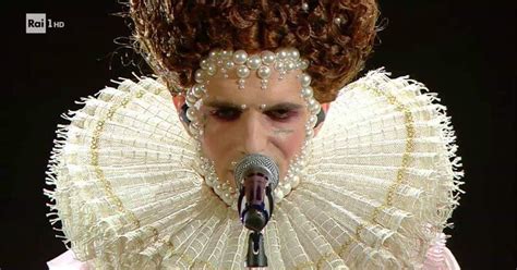 Achille Lauro Gay Il Cantante Reduce Di Sanremo Risponde Alla Domanda Sul Suo