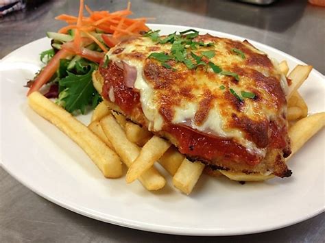 Chicken Parma With Chips And Salad Super Zu