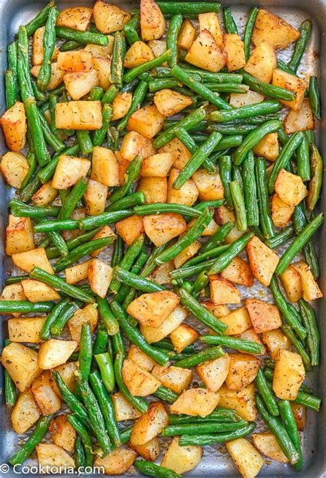 Roasted Green Beans and Potatoes | COOKTORIA