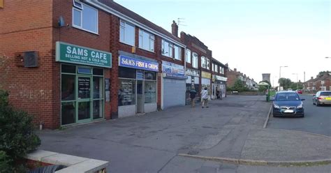 Police Called To Scunthorpe Street After Gun Seen Under Van