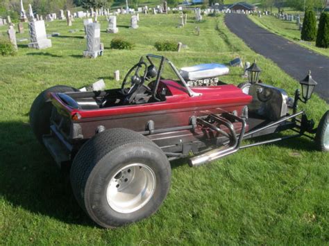 Coffin Car tribute Dragula car, ratrod ,hotrod, parade car