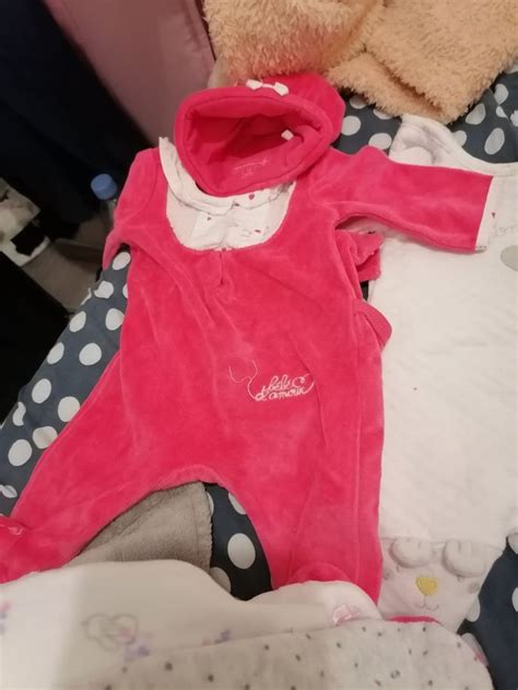 Un Gros Lot De V Tements B B Fille De Naissance Moi Tout Neuf Gro