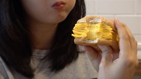 Burger King Thailand Sells Real Cheeseburger With No Meat Customers