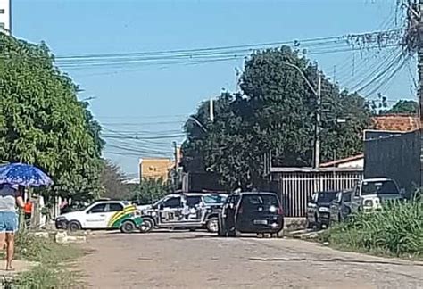 Moradores De Vila Na Zona Leste De Teresina Recebem Ordem De Despejo E