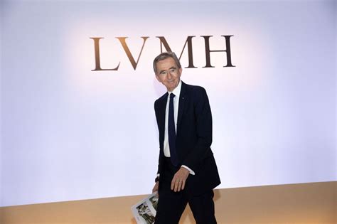 Le Patron De LVMH Bernard ARNAULT Devient L Homme Le Plus Riche Du Monde