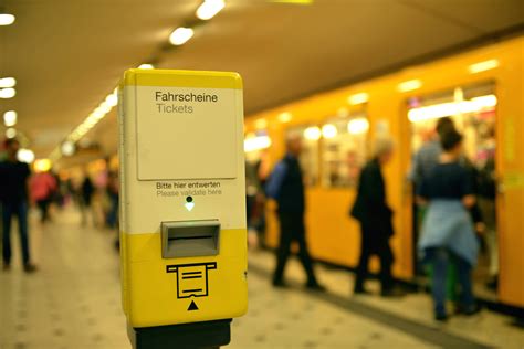 Schwarzfahrer Bei Berliner S Bahn Und Bvg Einer Von 33 Fahrgästen Hat