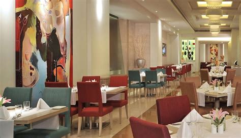 Dine at Radisson Restaurants in HITEC City | Radisson Hotels