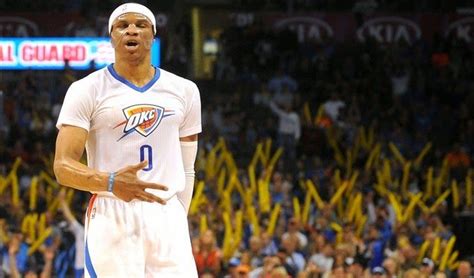 Westbrook Dá Show E Comanda Vitória De Oklahoma Sobre O Toronto Raptors Toronto Raptors