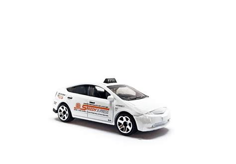 Matchbox Toyota Prius Cargo