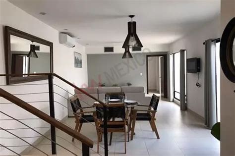 Casa En Venta En Cerrada Lobo Con Habitacion Y Ba O Completo En Planta