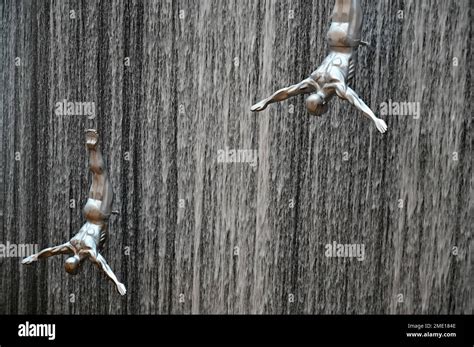 Diver's Waterfall, Dubai Mall, Uae Stock Photo - Alamy