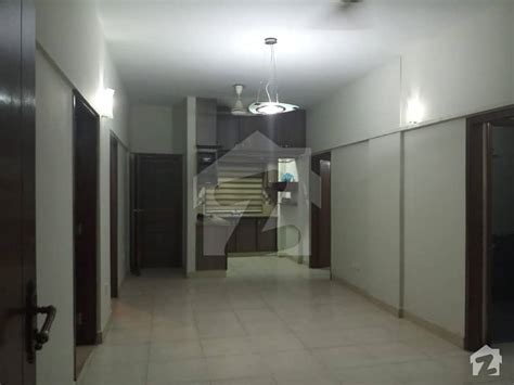 1200 Square Feet Freshly Renovated Apartment Is Available For Rent In