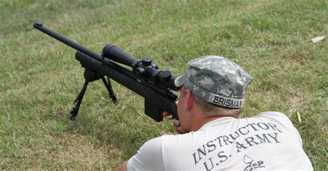 Snapshots from an Army sniper school - Photo 1 - CBS News