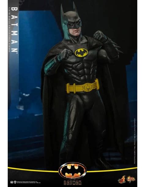 Comprar Batman Figura Batman Hot Toys Cm Mil Comics Tienda De C Mics Y Figuras