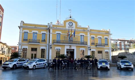 La Polic A Local De Burjassot Presenta Su Nueva Flota De Ocho Veh Culos