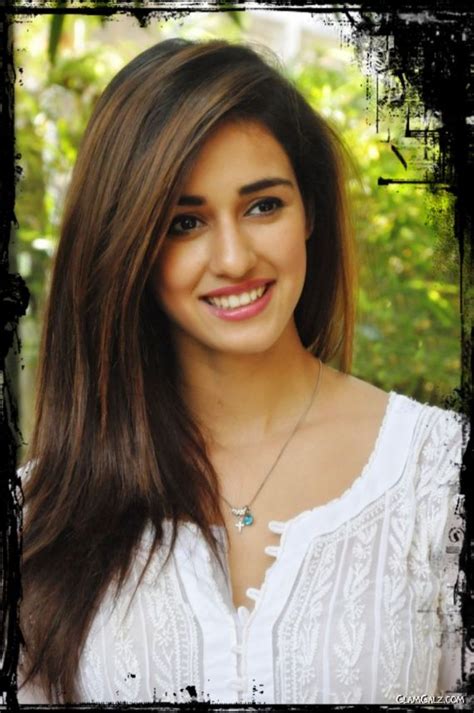 Disha Patani Looks Beautiful