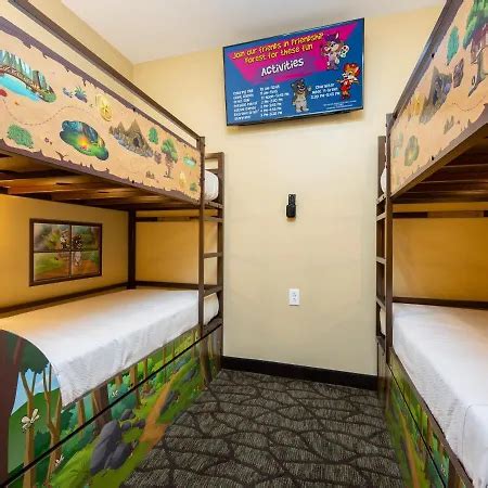 Country Cascades Waterpark Resort Pigeon Forge - Rooms Review, Location ...