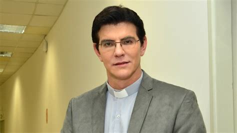 Padre Reginaldo Manzotti Adia Evento Por Problemas De Sa De