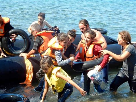 Israeli Aid Workers Rescue Drowning Refugees Israel21c