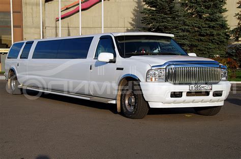 Аренда лимузина Ford Excursion (Форд Экскёршн), прокат в Москве ...