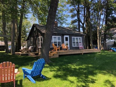 Classic Waterfront Cottage On Lake Mitchell Cabins For Rent In