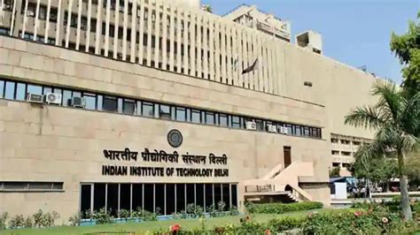 IIT Delhi To Set Up Covid 19 Care Facility Seeks Help From Docs Living