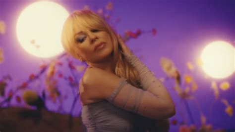 Videoclip Sia Kylie Minogue Dance Alone