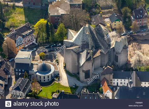 Luftaufnahme Wallfahrtskirche Maria Königin des Friedens Pfarrei