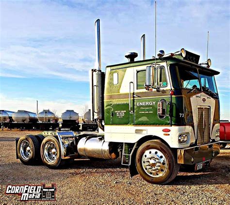 Peterbilt 352 Peterbilt Trucks Kenworth Big Rig Trucks Semi Trucks