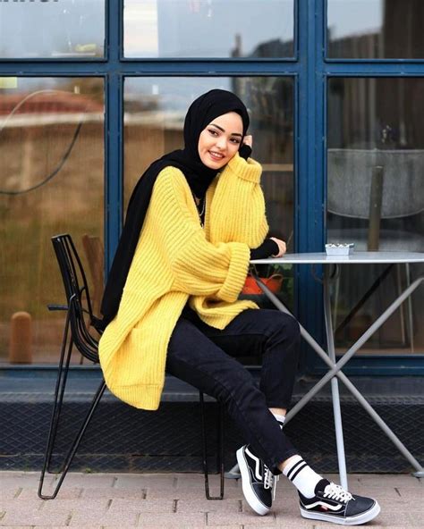 Rawoosha adlı kullanıcının Hijabi outfits panosundaki Pin Türban