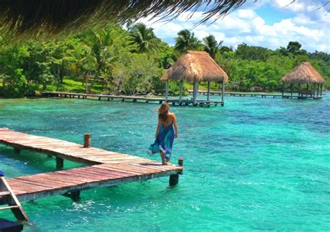 Tour to Bacalar from Cancun | CancunShuttleOnTime.com