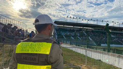 Brigada Militar Garante Seguran A Em Jogo De Futebol Em Santa Cruz Do