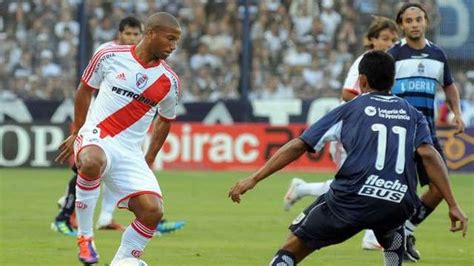 Gimnasia Y River Empataron 0 A 0 En Un Partido Vibrante