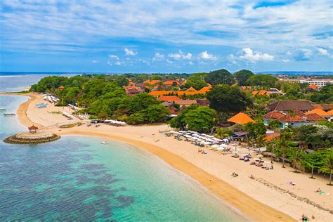 Sanur Beach - The Cakra Hotel